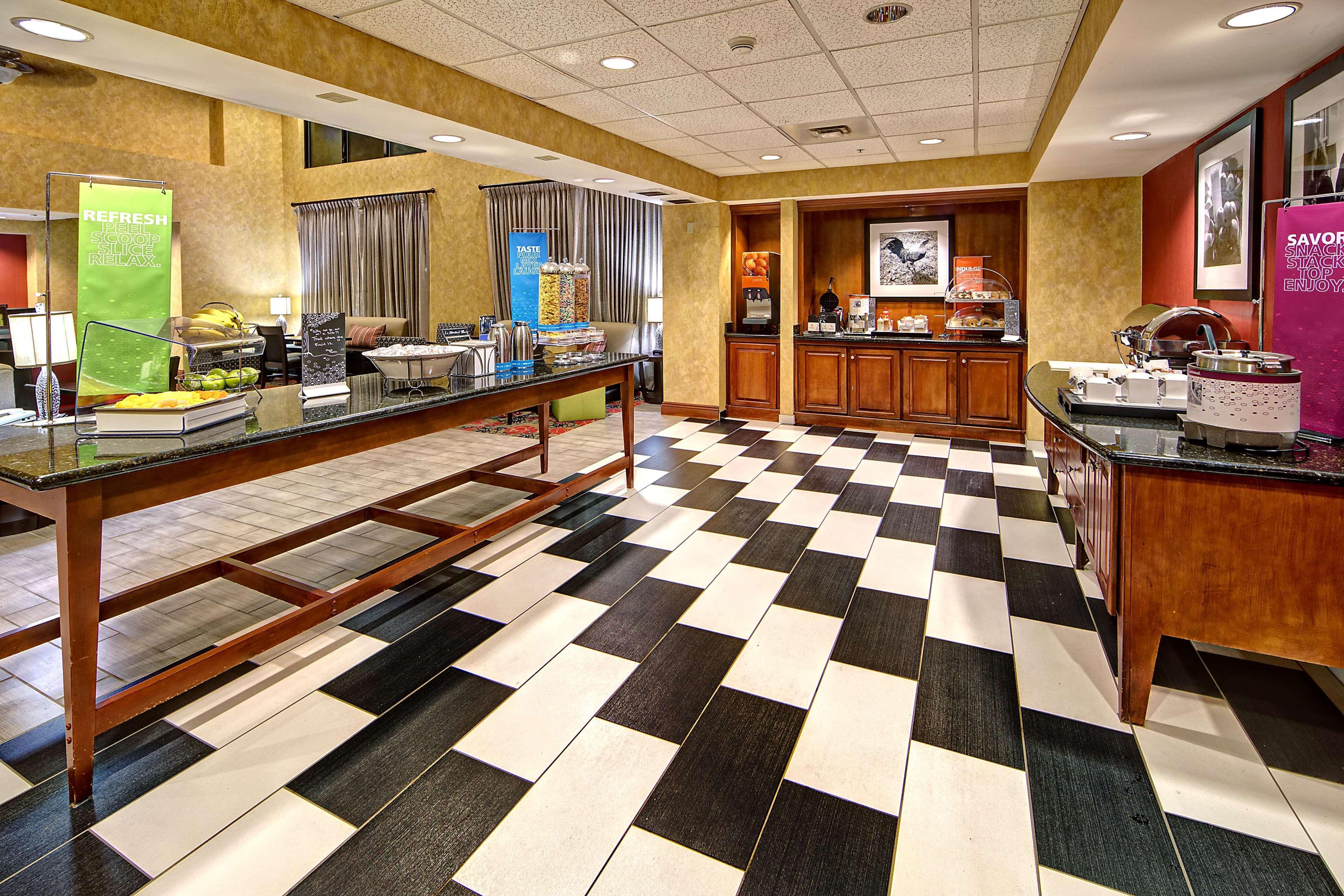 Hampton Inn Quincy Eksteriør billede