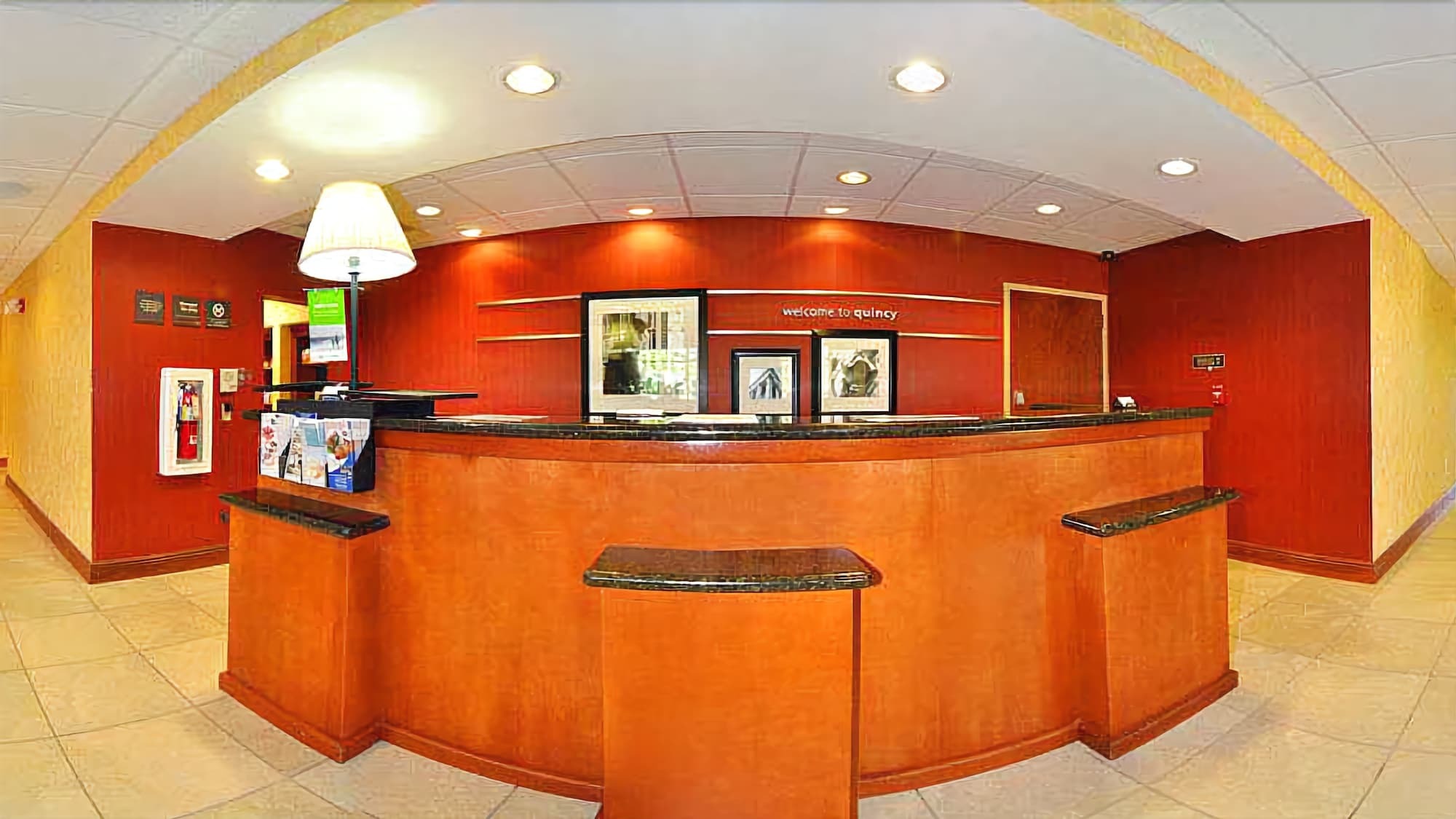 Hampton Inn Quincy Eksteriør billede